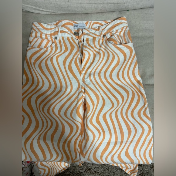 Zara funky pants - Picture 2 of 4